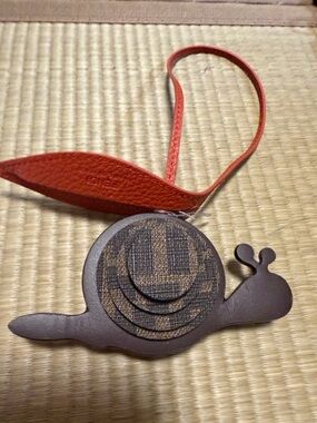 Fendi 3d Double Sided Snaill Bag Charm